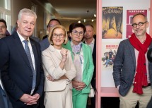 Landesrat Anton Kasser, Landeshauptfrau Johanna Mikl-Leitner, Bürgermeisterin von Oed-Öhling und Obfrau der LEADER-Region Moststraße Michaela Hinterholzer und Kurator Niko Wahl beim Rundgang durch die NÖ Landesausstellung 2026 (v.l.n.r.)