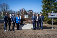 „Löwin der Toleranz“: Statue beim Landesklinikum Mauer für Charity-Aktion präsentiert