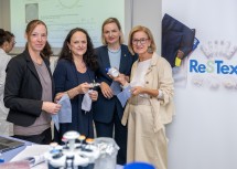 (v.l.) Angelika Weiler (ecoplus Geschäftsfeldleiterin & Technopolmanagerin Technopol Tulln), Birgit Herbinger (Standortleiterin der FH Wr. Neustadt am Campus Tulln), Violeta Kaličanin (GF FH Wr. Neustadt GmbH) und Landeshauptfrau Johanna Mikl-Leitner. 
