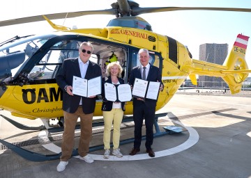 Unterzeichneten die neue Vereinbarung (v.l.n.r.): Stadtrat Peter Hacker, Landesrätin Eva Prischl und Landesrat Anton Kasser.