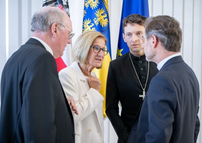 Hohe kirchliche Würdenträger zu Gast im NÖ Landhaus
